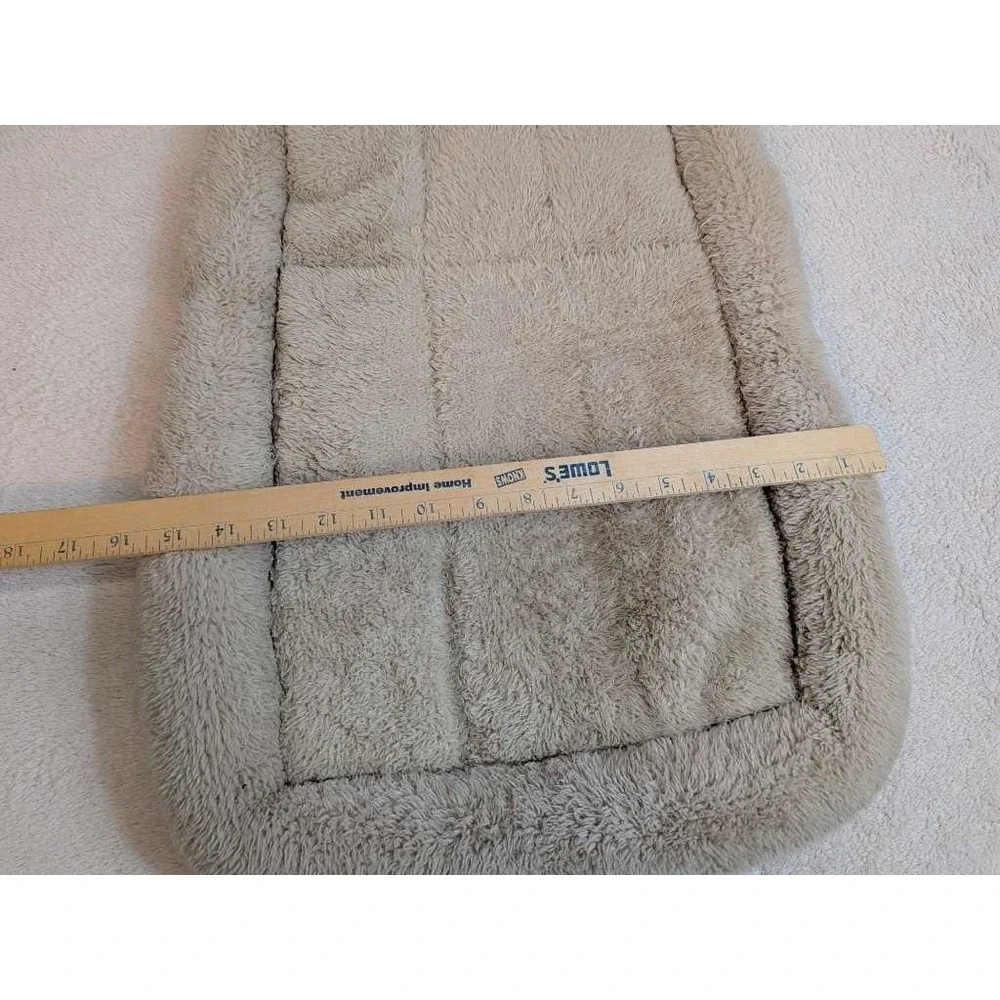 Petco Plush Dog Cat Bed Mat Pet Pad Cozy Soft Bolstered Quilted Small Medium
